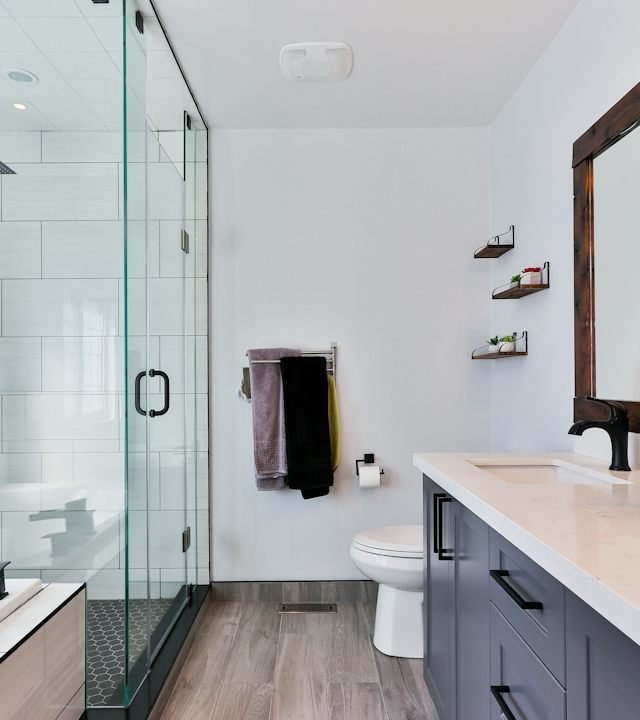 Bathroom Deep Cleaning by Clean Casa